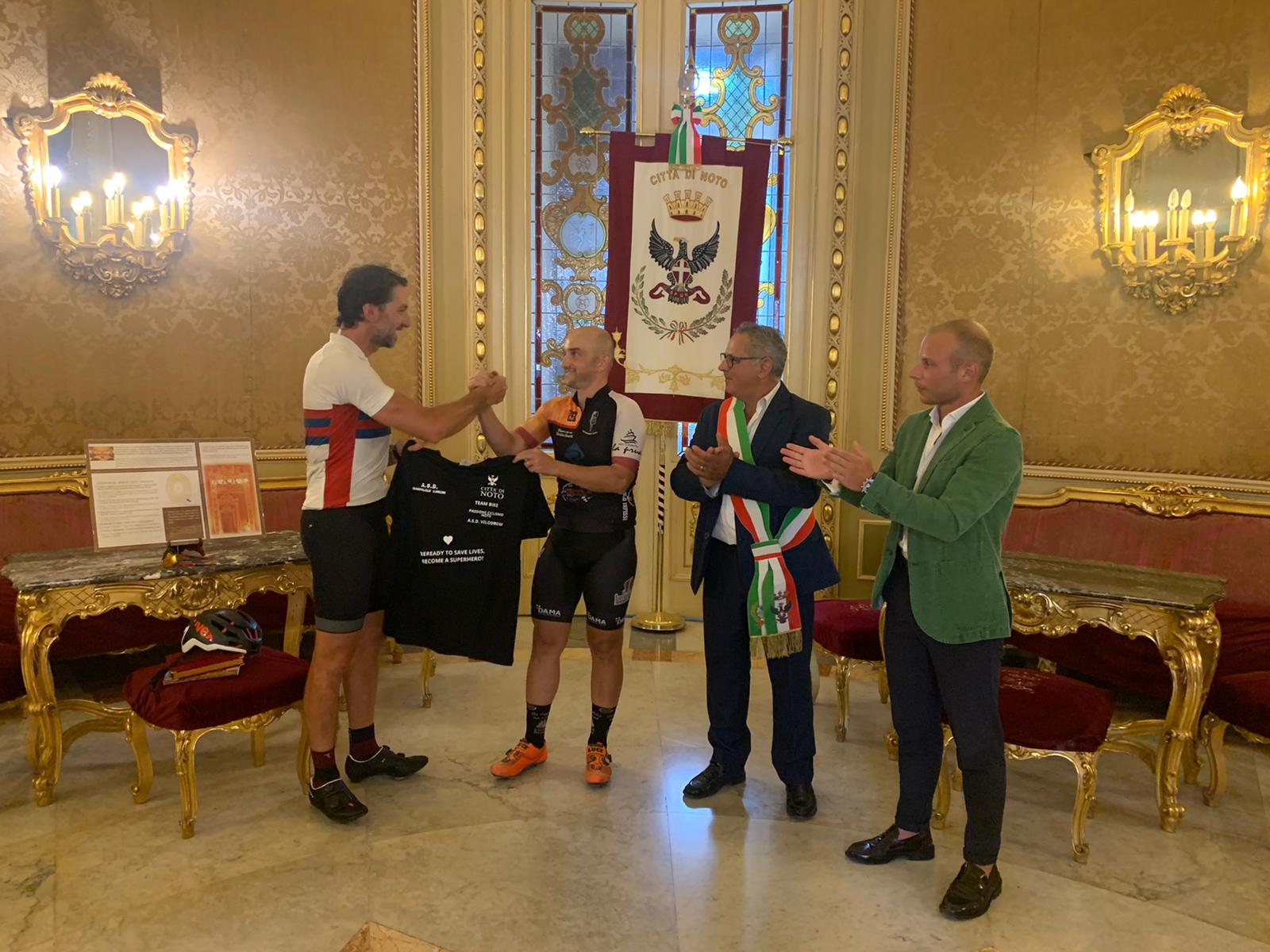 #Ride4Guidino, Filippo Richeri ha completato la sua sfida: oggi è arrivato a Noto