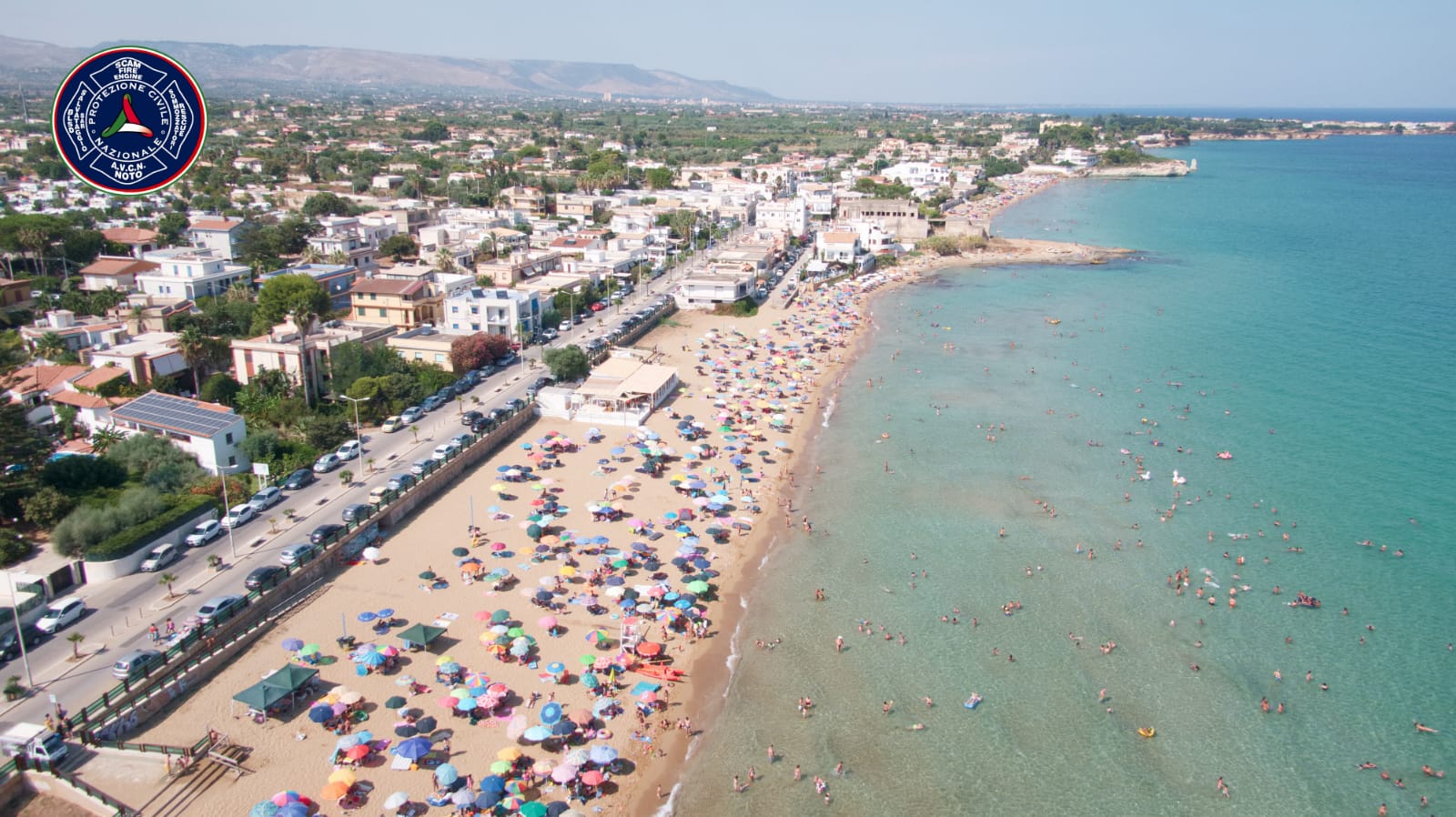 Assembramenti in spiaggia, ieri potenziati i controlli con i droni