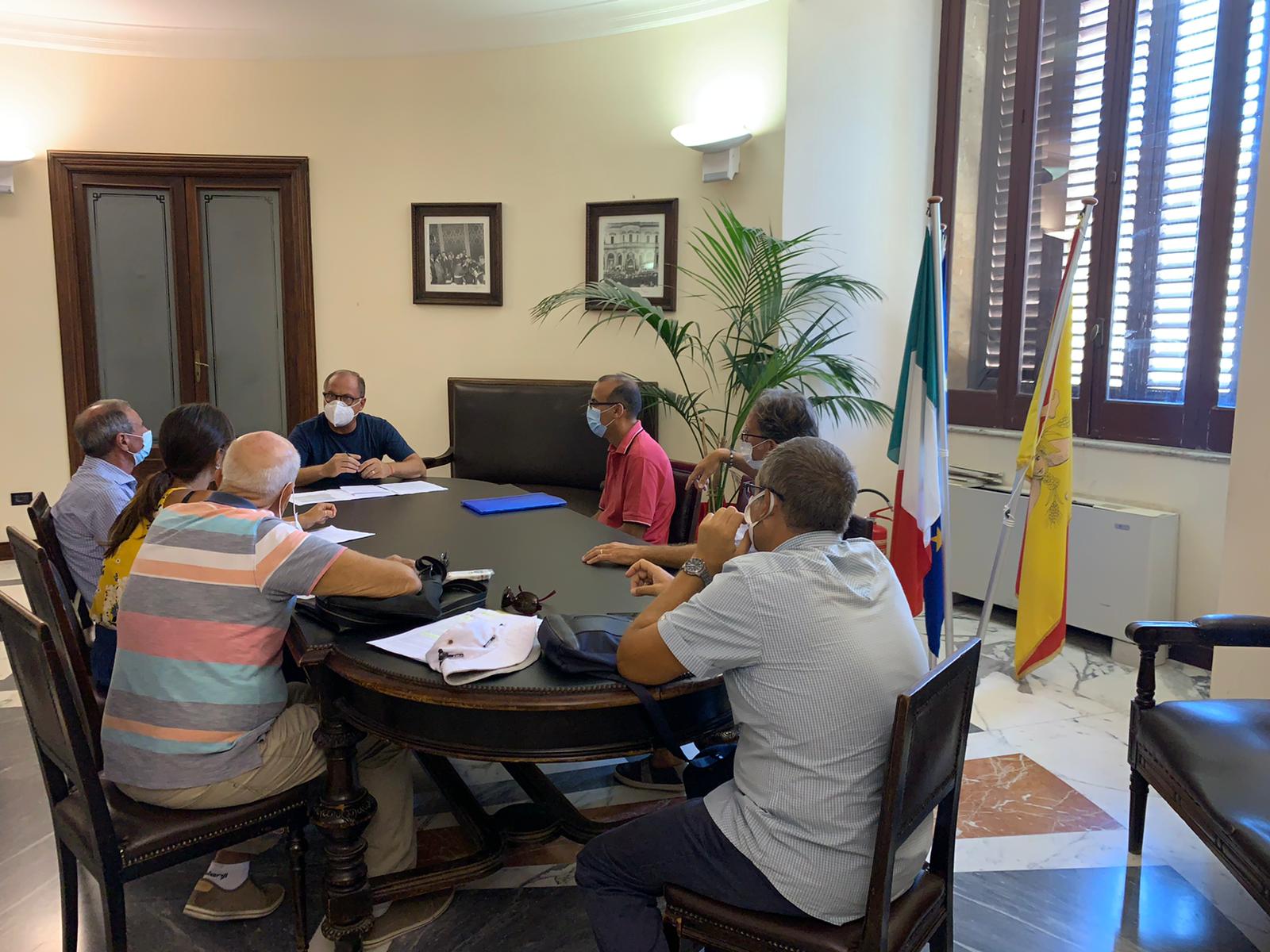 Stamattina a Palazzo Ducezio il sindaco Bonfanti ha incontrato i rappresentanti dei residenti in zona San Lorenzo