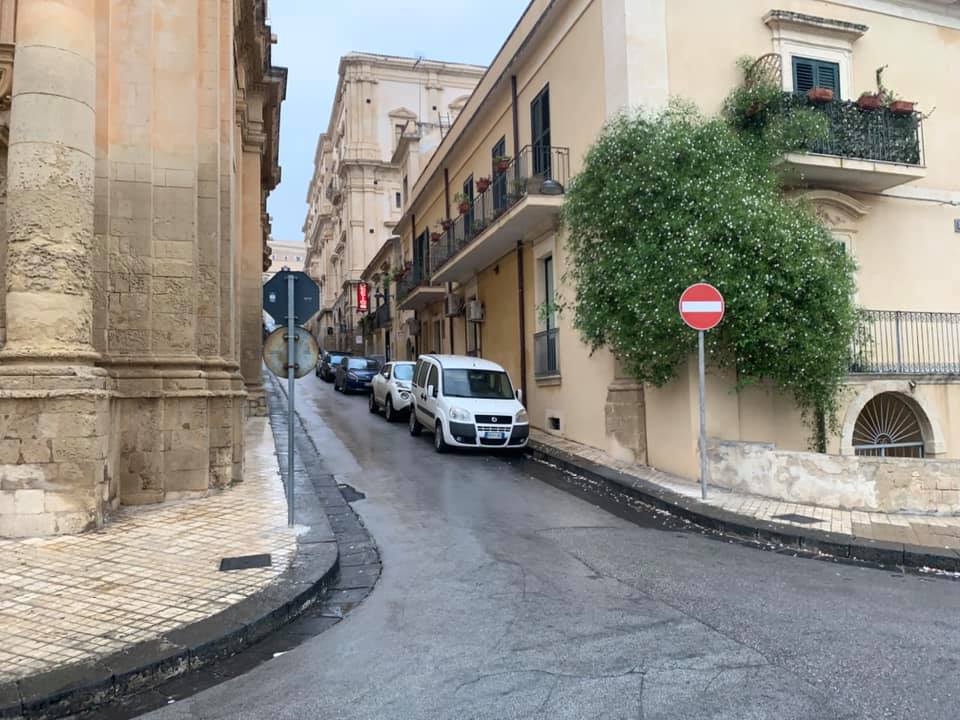 Viabilità, cambia il senso di marcia in via Bovio