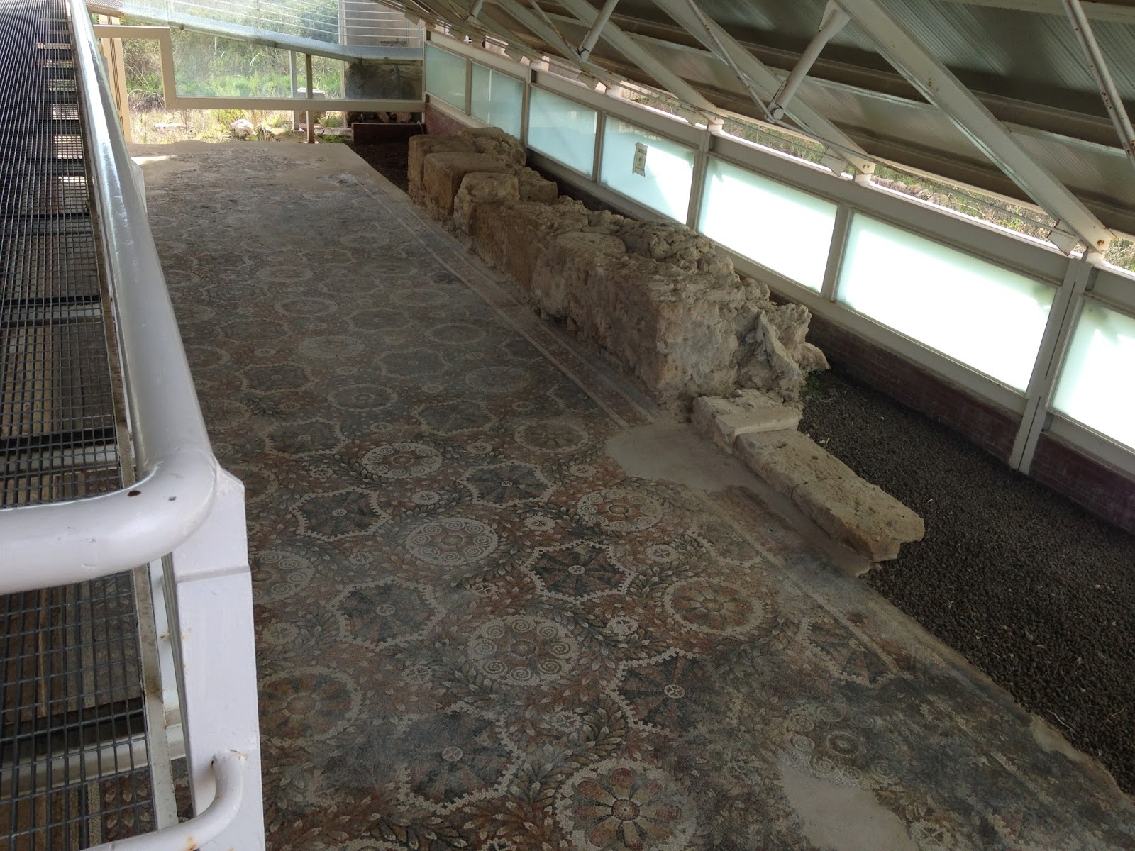 Il sindaco Bonfanti sulla Villa del Tellaro: "Nuova copertura dei mosaici è priorità assoluta"