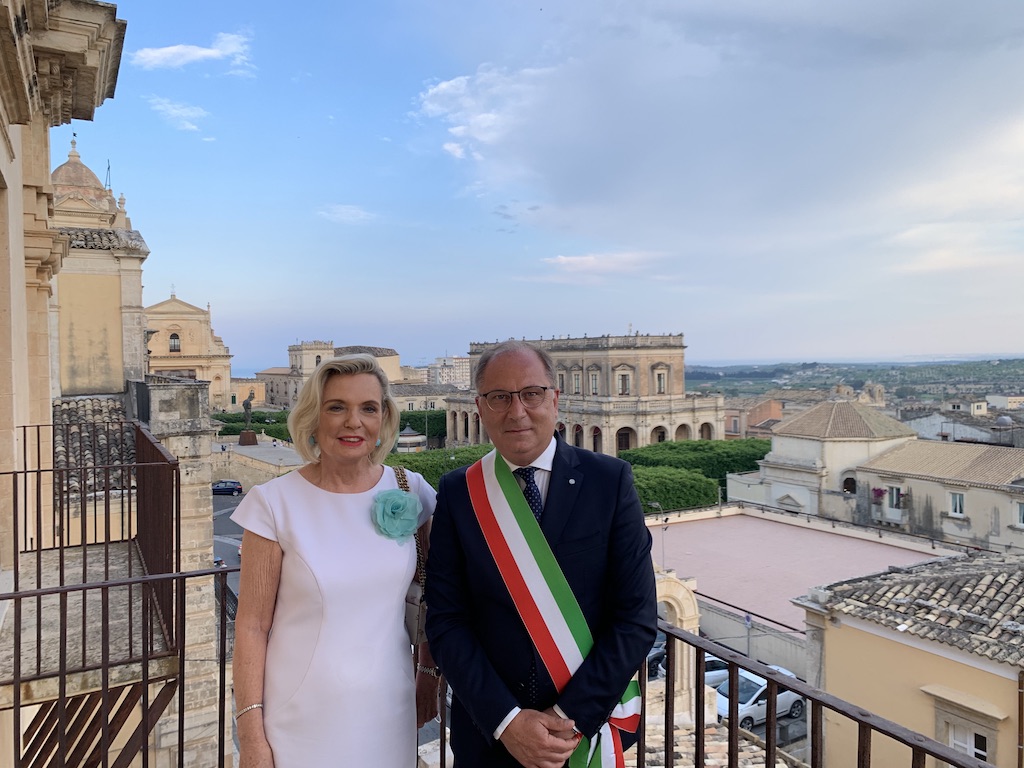 Ieri la visita dell'ambasciatrice polacca in Italia. Bonfanti: "Rapporti internazionali che fanno crescere la città"